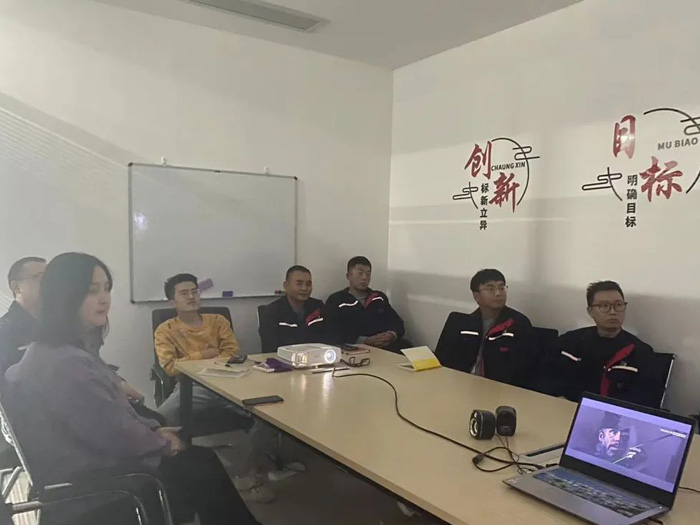 新,主動 新,主動